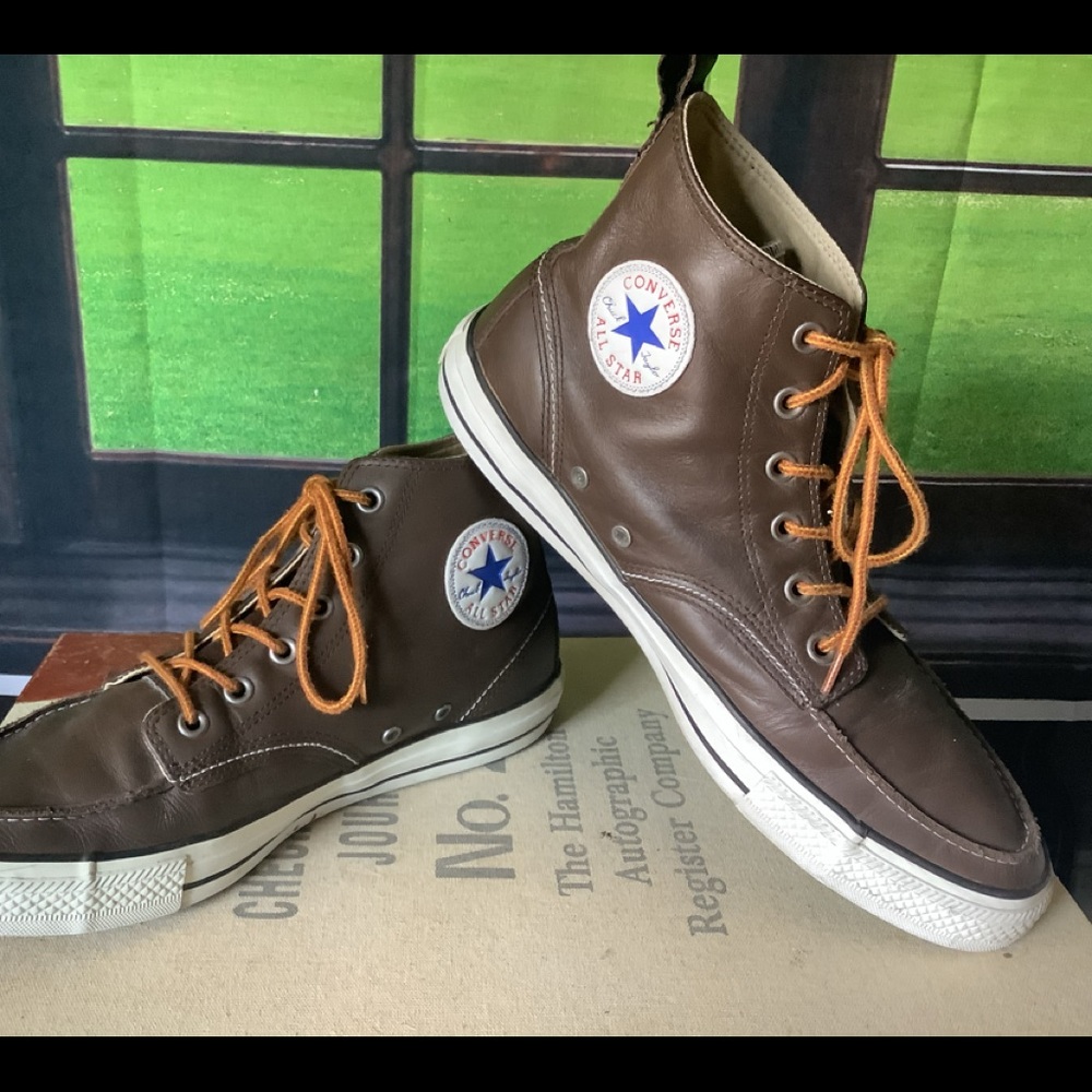 Men’s Converse High Tops👟